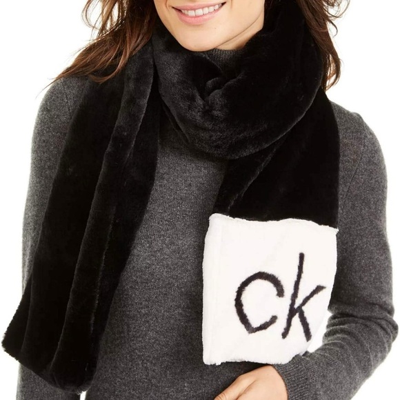 NWT Calvin Klein Faux Fur Black and White Super Soft Scarf with CK Logo - Picture 1 of 5